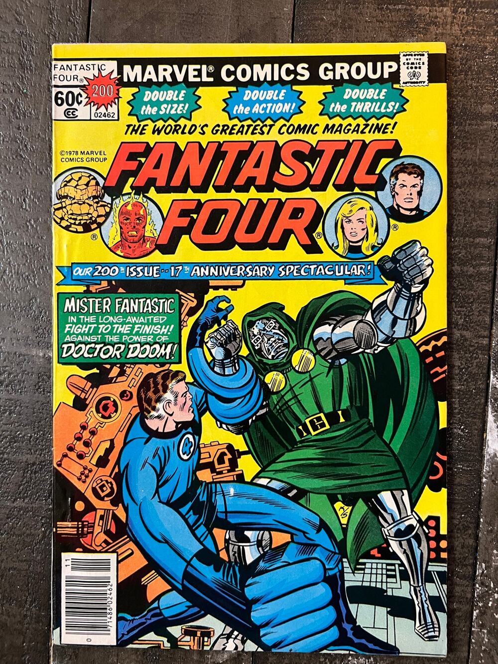 VINTAGE 1978 Marvel "FANTASTIC FOUR" #200 - F/Uncommon - Anniversary Issue!